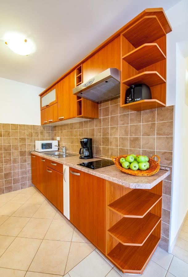 Villa Magnolija Cres Eksteriør billede