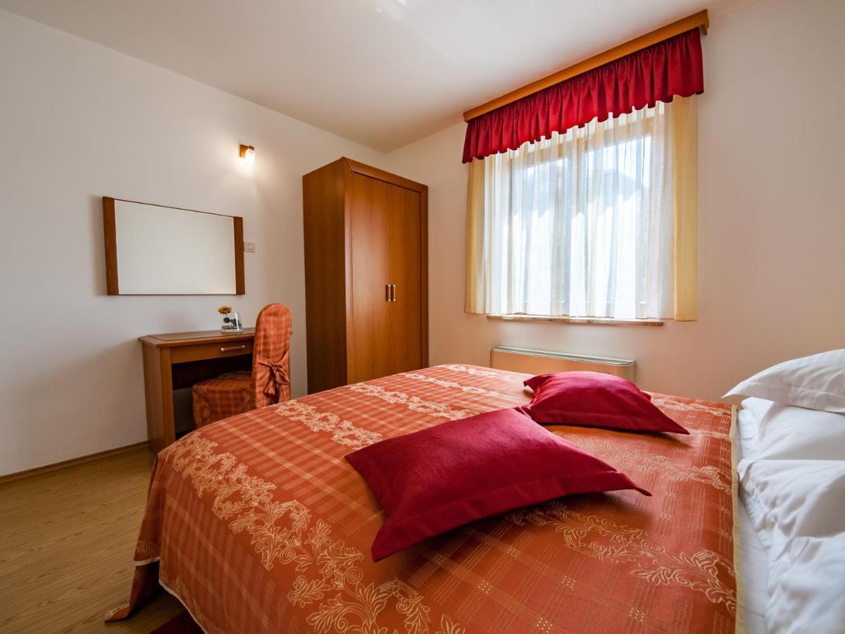 Villa Magnolija Cres Eksteriør billede