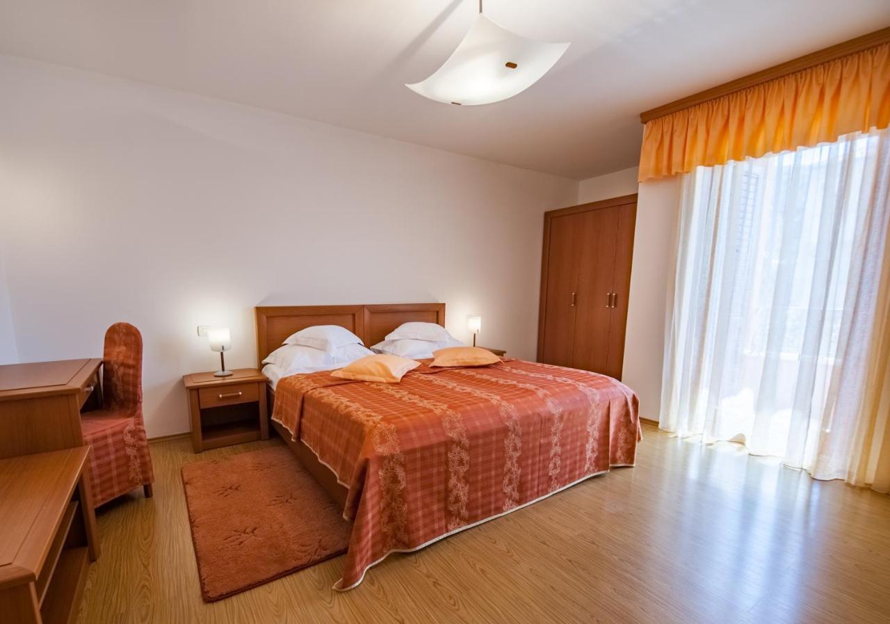 Villa Magnolija Cres Eksteriør billede